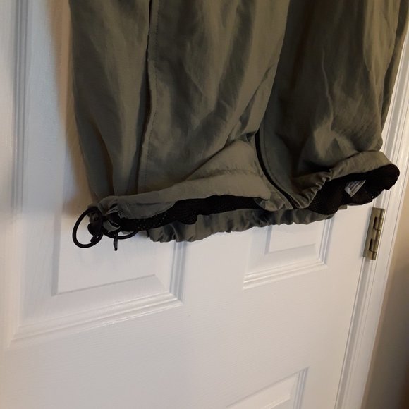 COLUMBIA sleeveless vest light green A/XL full zipper front 2 front zippered poc - Picture 6 of 9